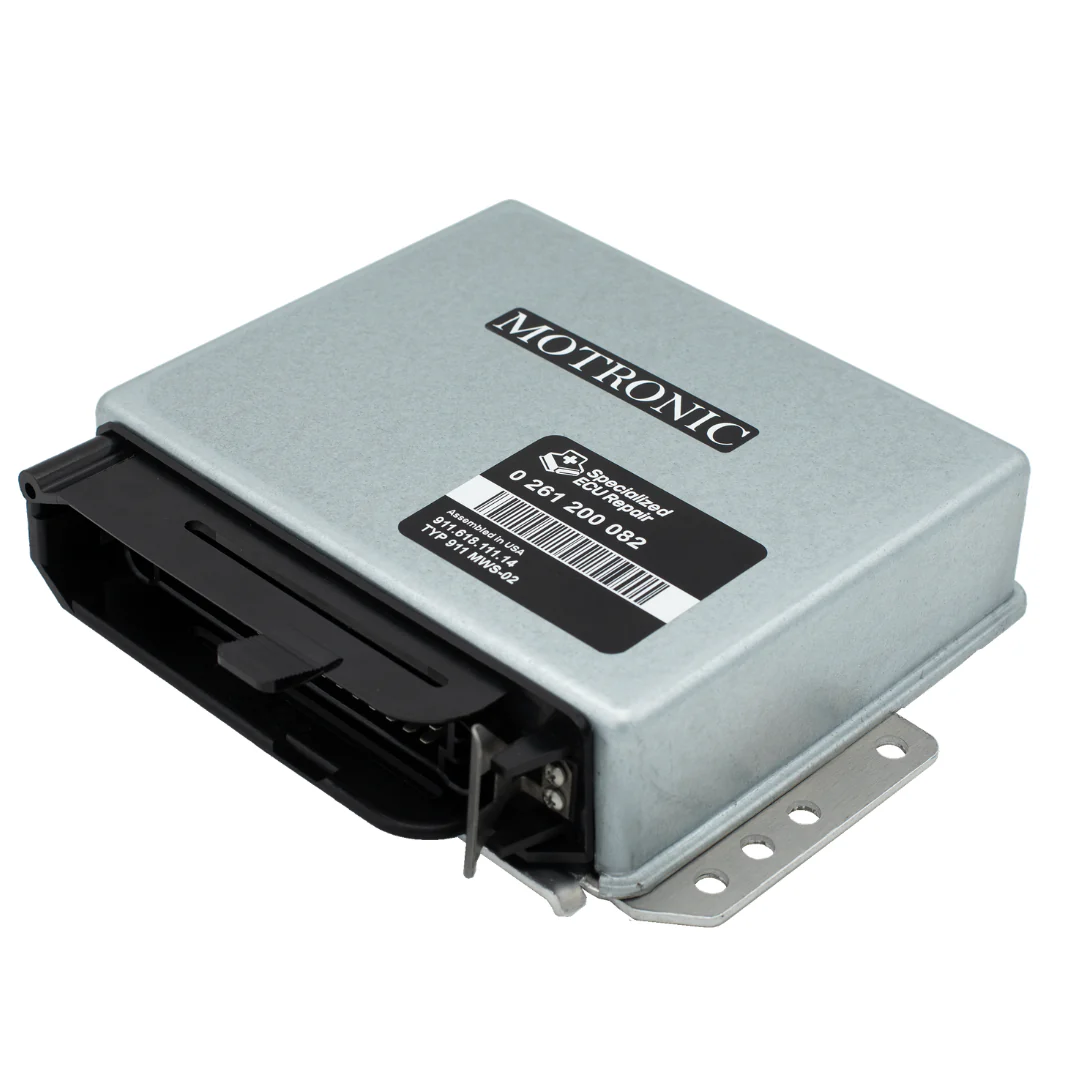 Porsche 911 3.2 Carrera ECU DME<br>Bosch 0 261 200 082 - Repair - Image 2